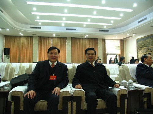 王董與最高人民法院院長、原湖南省省長周強在一起